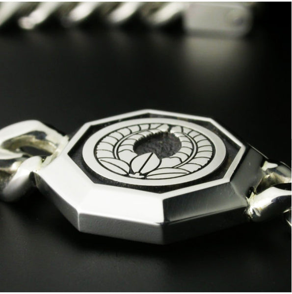 Saito - Octagonal Family Crest (Kamon) (Silver 950) - Silver
