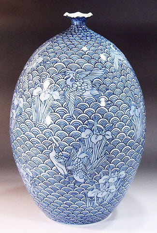 Fujii Kinsai Arita Japan - Sometsuke Seigaiha Heron & Iris Vase 35.00 cm - Free Shipping