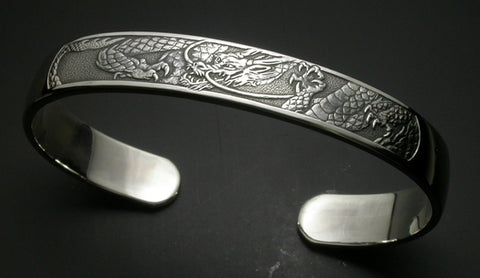 Saito - Rise Dragon-L Silver 950 Bangle