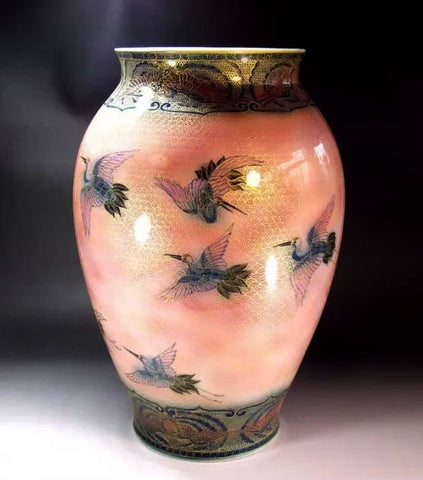 Fujii Kinsai Arita Japan - Yurisai Kinran  Vase with a crane design 38.00 cm (Superlative Collection)   金襴手様式釉裏彩鶴絵花瓶  - Free Shipping