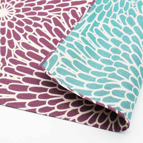 Isamonyou -  Double-Sided Dyeing  Chrysanthemum Pale   Purple/Sage  70 伊砂文様 両面 菊 　ウスムラサキ/セイジ　　20477-203　- Furoshiki (Japanese Wrapping Cloth)