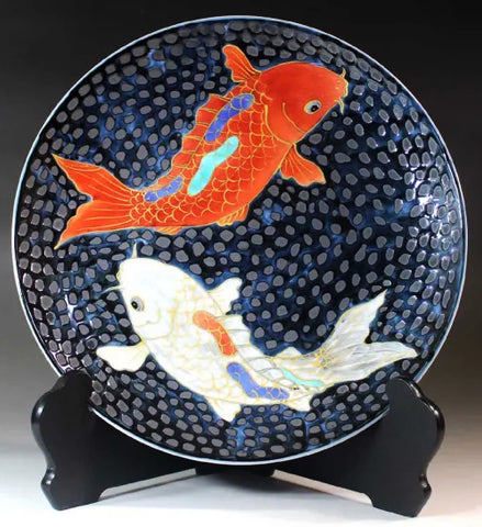 Fujii Kinsai Arita Japan - Tetsuyu kinsai Painting of a carps  Ornamental plate 30.70 cm   鉄釉金彩鯉絵飾り大皿（径30.7ｃｍ）    - Free Shipping