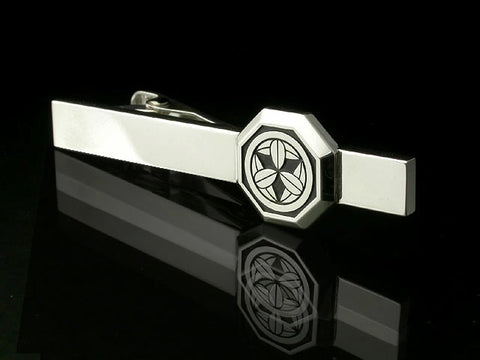 Saito - Family Crest Tie Bar, Octagonal Silver Emblem -  Silver 950 Tie Bar