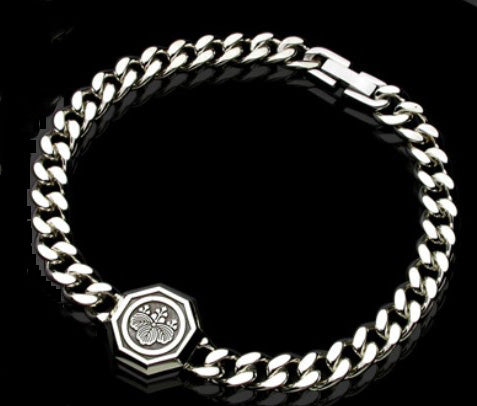 Saito - Octagonal Family Crest (Kamon)  (Silver 950) - Silver Bracelet