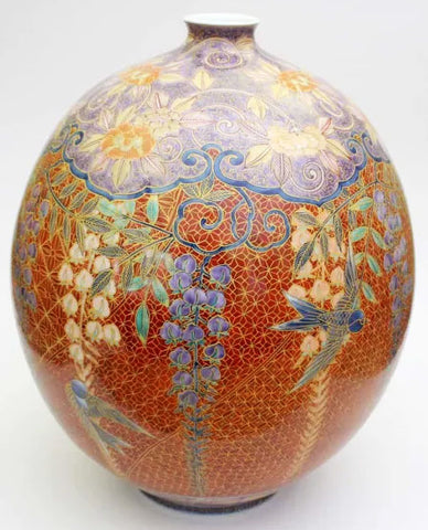Fujii Kinsai Arita Japan - Yurisai Kinran Painting of Wisteria &  Swallow vase 35.60 cm (Superlative Collection)    金襴手様式藤燕絵飾り花瓶  - Free Shipping