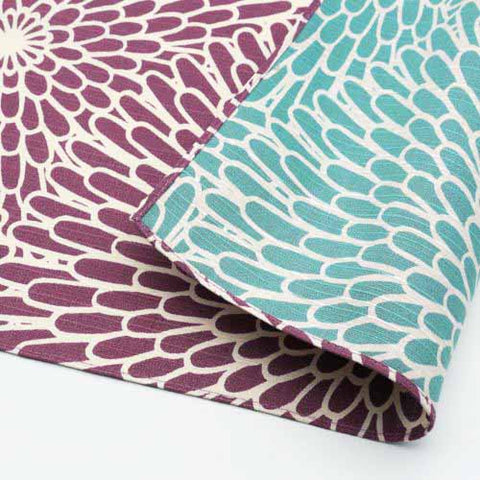 Isamonyou -  Double-Sided Dyeing 　Chrysanthemum 　Pale purple/sage　 100 伊砂文様 両面 菊 ウスムラサキ/セイジ　 20478-324 - Furoshiki (Japanese Wrapping Cloth)