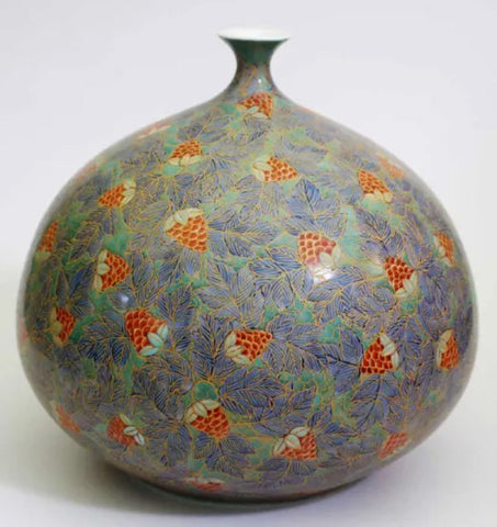Fujii Kinsai Arita Japan - Kinran Noichigo (Wild strawberry)  vase 23.70 cm  (Superlative Collection) - Free Shipping