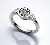 Saito - Family crest (silver 950) with 2 diamonds ring (silver 925)