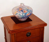 Fujii Kinsai Arita Japan - Somenishiki Shuun Nadeshiko Vase 14.90 cm  染錦朱雲撫子絵飾り花瓶  - Free Shipping