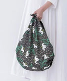 Takehisa Yumeji - Lily Gray  (ゆり  グレー)   21181-231 - Furoshiki 90 x 90 cm