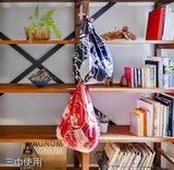 DOTCH DOTCH（どっちどっち) - Cat Puzzle/Black x Cosmos  A  キャットパズル／黒×コスモス色 Ａ  - Furoshiki 50 x 50 cm