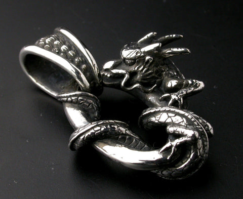 Saito - Rise Dragon W/Chakra Silver Pendant Top (Silver 925)