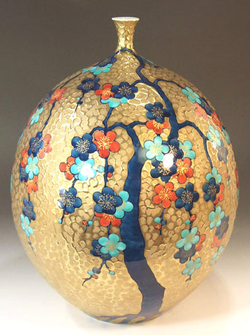 Fujii Kinsai Arita Japan - Somenishiki Golden Shidare Ume (Plum) Vase 32.60 cm - Free Shipping