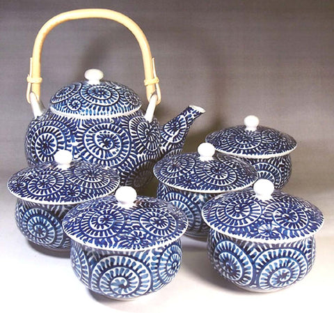 Fujii Kinsai Arita Japan - Sometsuke Tako Karakusa Japanese Teapot & Teacup (Yunomi) 5 Units set - Free Shipping