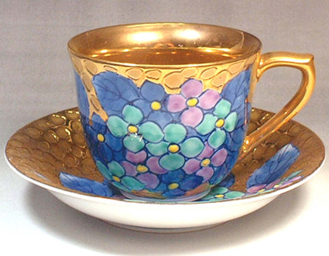 Fujii Kinsai Arita Japan - Somenishiki Golden Hydrangea Cup & Saucer #2 - Free Shipping