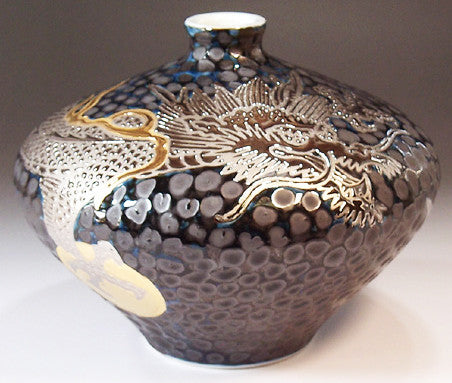 Fujii Kinsai Arita Japan - Tetsuyu Platinum & Gold Rise Dragon Vase 14.90 cm - Free Shipping