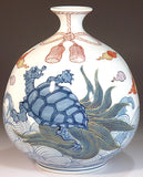 Fujii Kinsai Arita Japan - Reproduced Koimari Somenishiki Kinsai Hanamusubi Turtle Vase 17.50 cm - Free Shipping