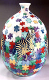 Fujii Kinsai Arita Japan - Iro Nabeshima Style Jigsaw Puzzle Zebra vase 24.50 cm  - Free Shipping