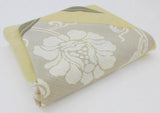 Kawashima - Zuicho Karakusa  瑞兆唐草（ズイチョウカラクサ) - Furoshiki 50 x 50 cm  (Japanese Wrapping Cloth)