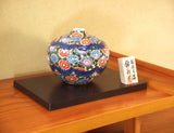 Fujii Kinsai Arita Japan - Somenishiki  Kinsai Garden of chrysanthemum Vase 14.50 cm - Free Shipping