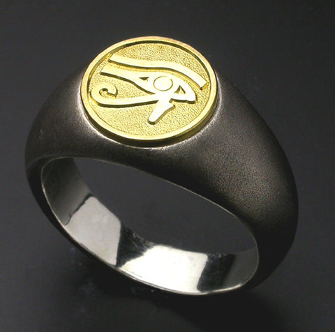 Saito - Egyptian motif   EYE OF Horus - Restoration and Healing 18Kt emblem Amulet Silver Ring