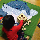 Kata Kata - Bear and Salmon くまとさけ グリーン - Furoshiki   104 x 104 cm